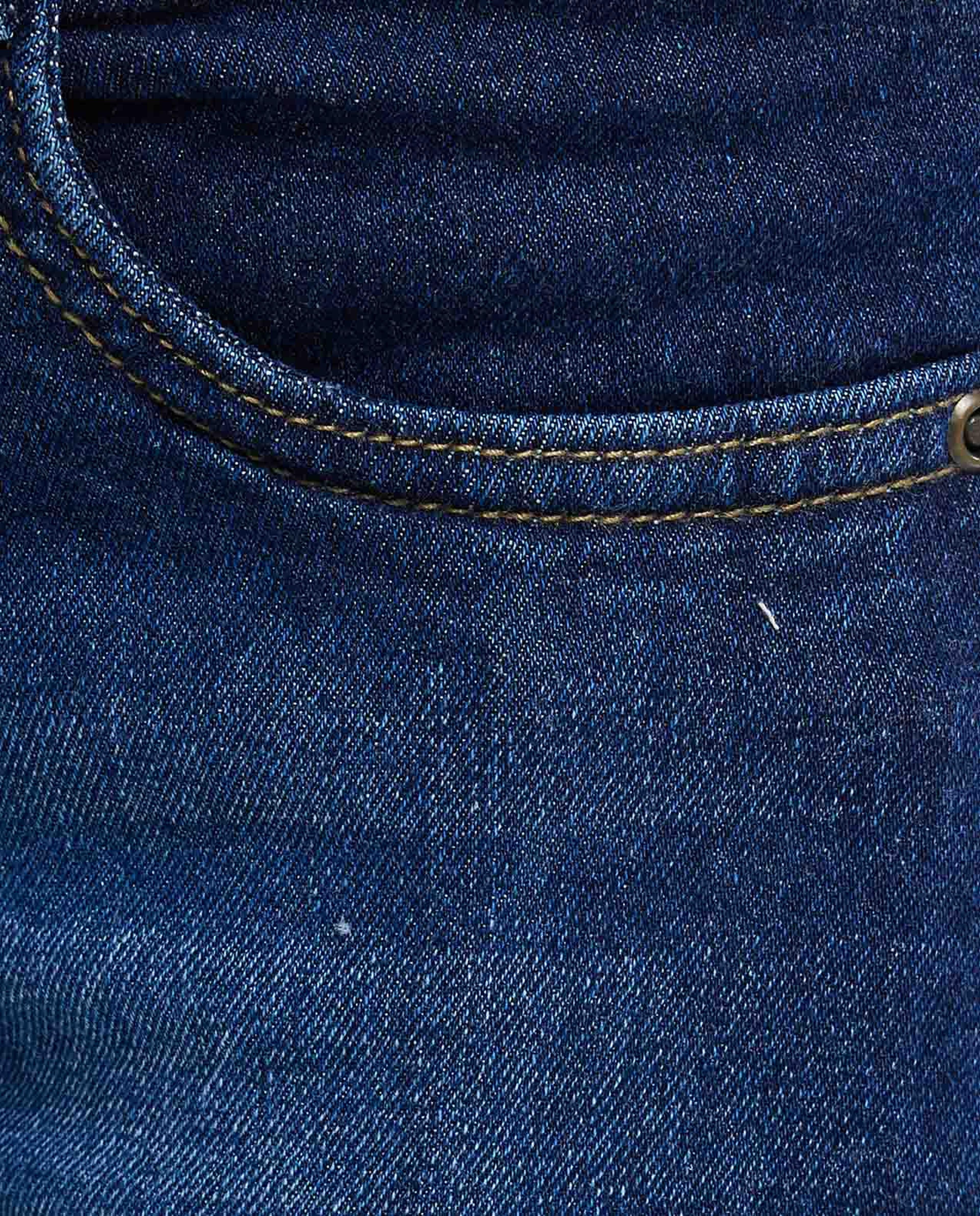 بنطال جينز سليم فيت مرن مع أزرار