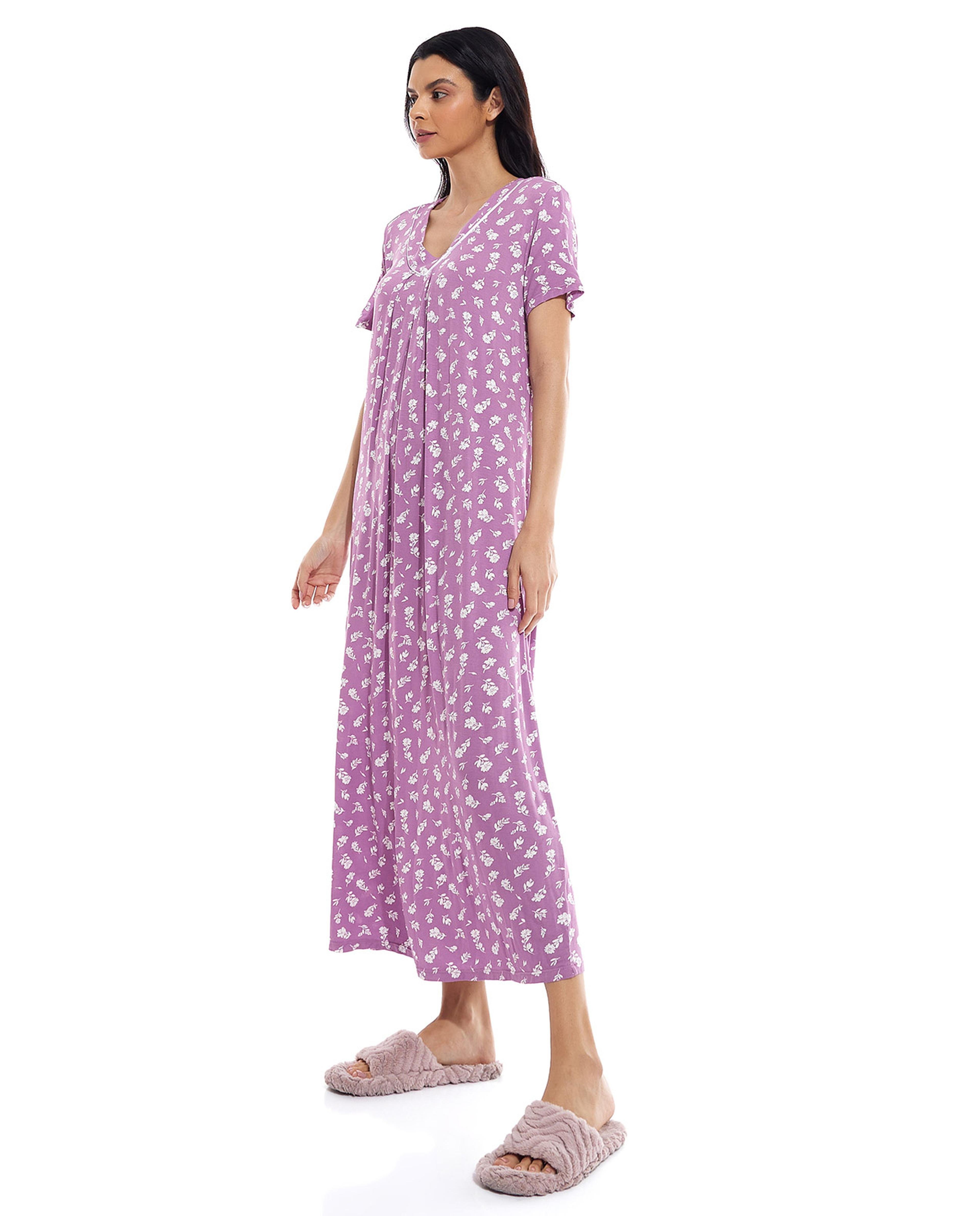 ثوب نوم بطبعة زهور بياقة V بأكمام قصيرة 