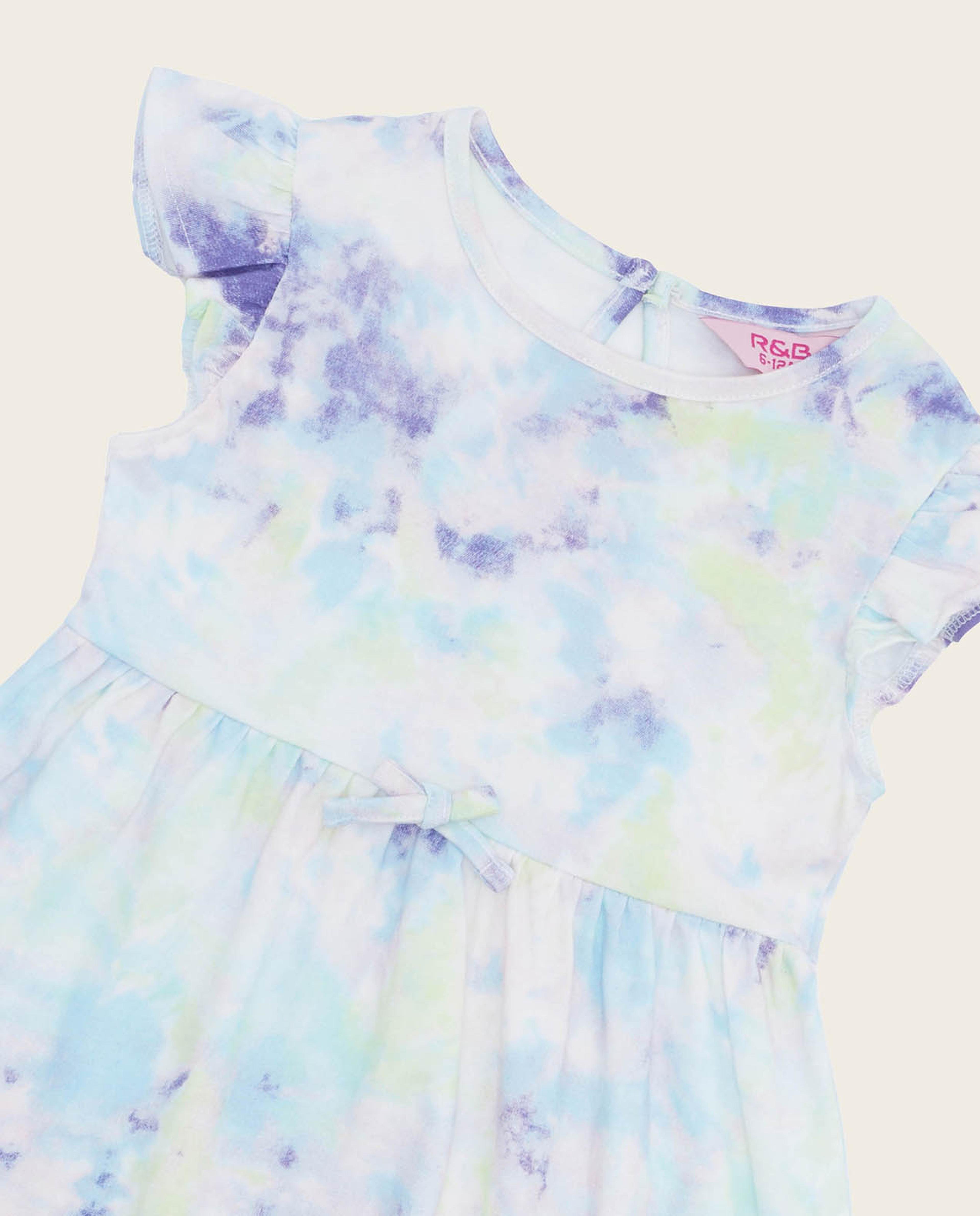 Tie-Dye Fit and Flare Dress with Crew Neck and Flutter Sleeves