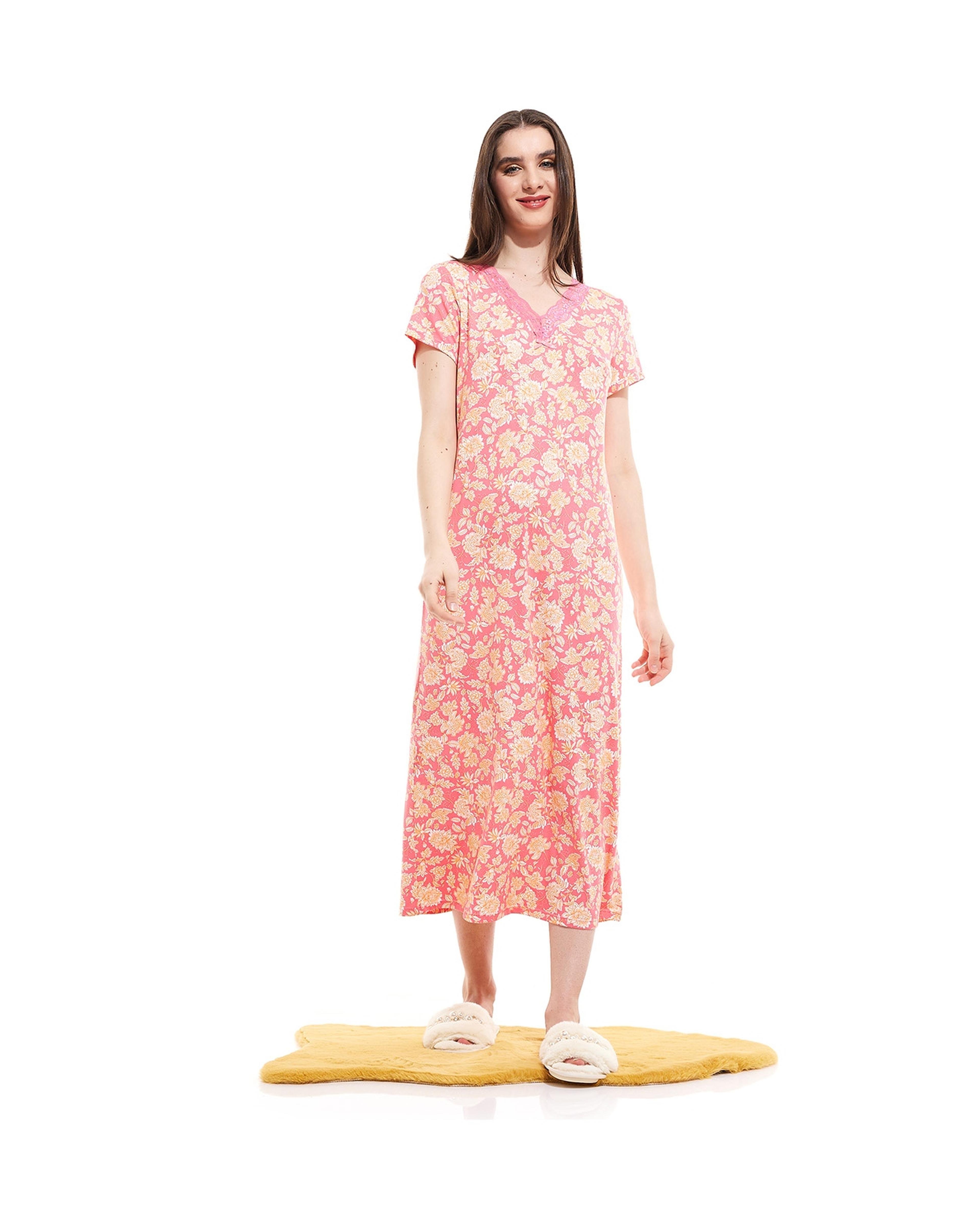 فستان نوم بطبعة زهور بياقة V بأكمام قصيرة 