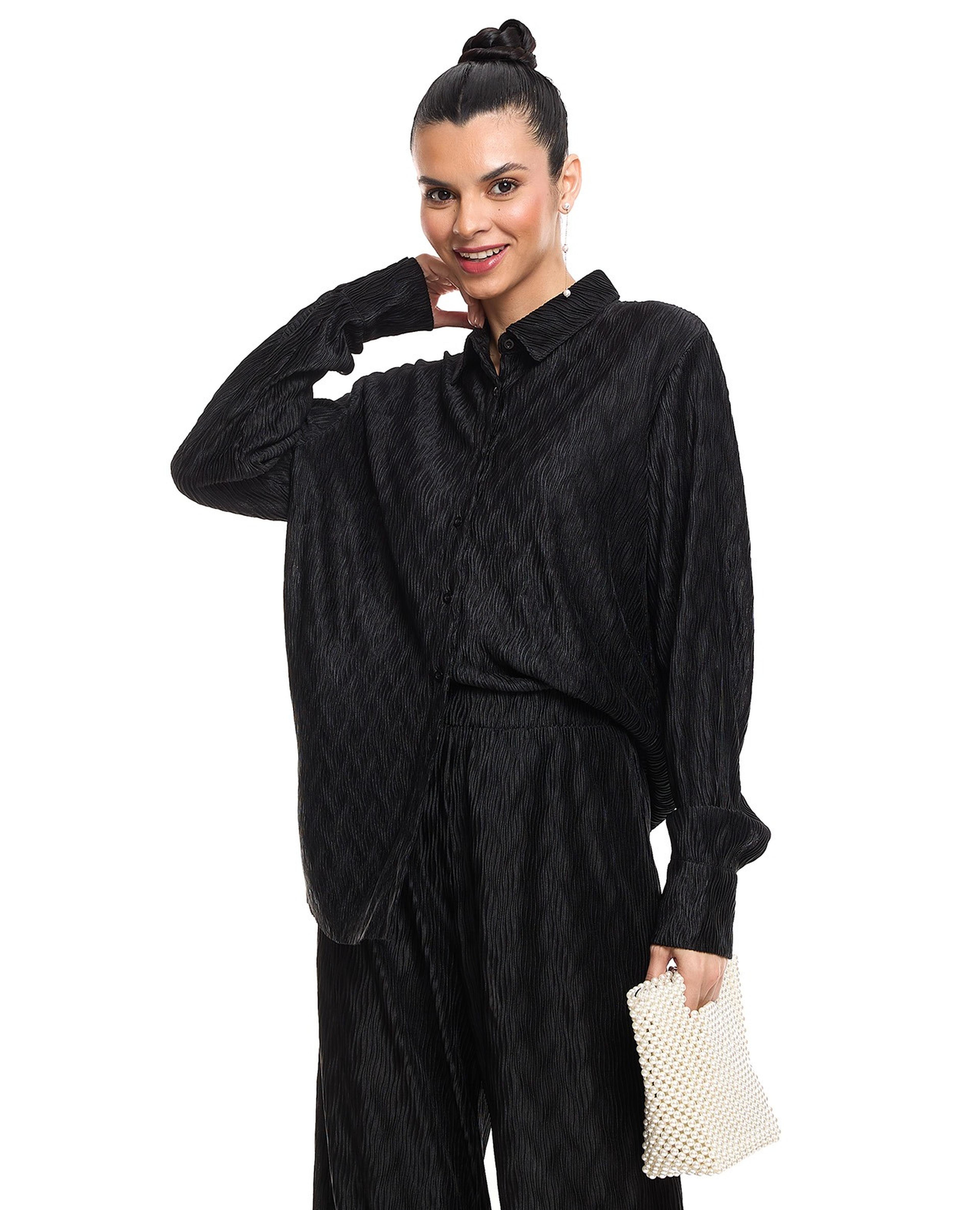 Pin-Tuck Oversized Shirt with Classic Collar and Long Sleeves