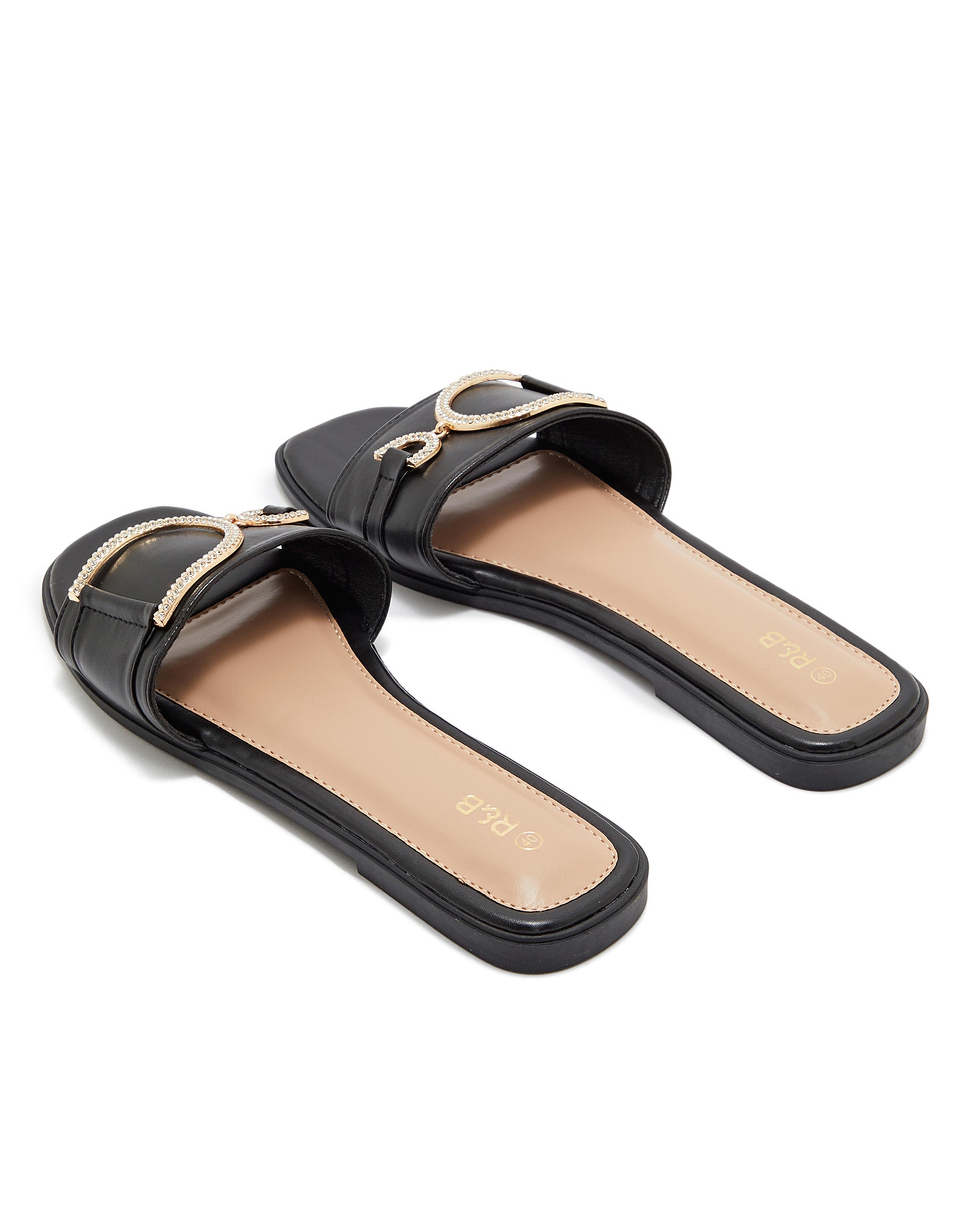 Accessory Detail Flat Sandals