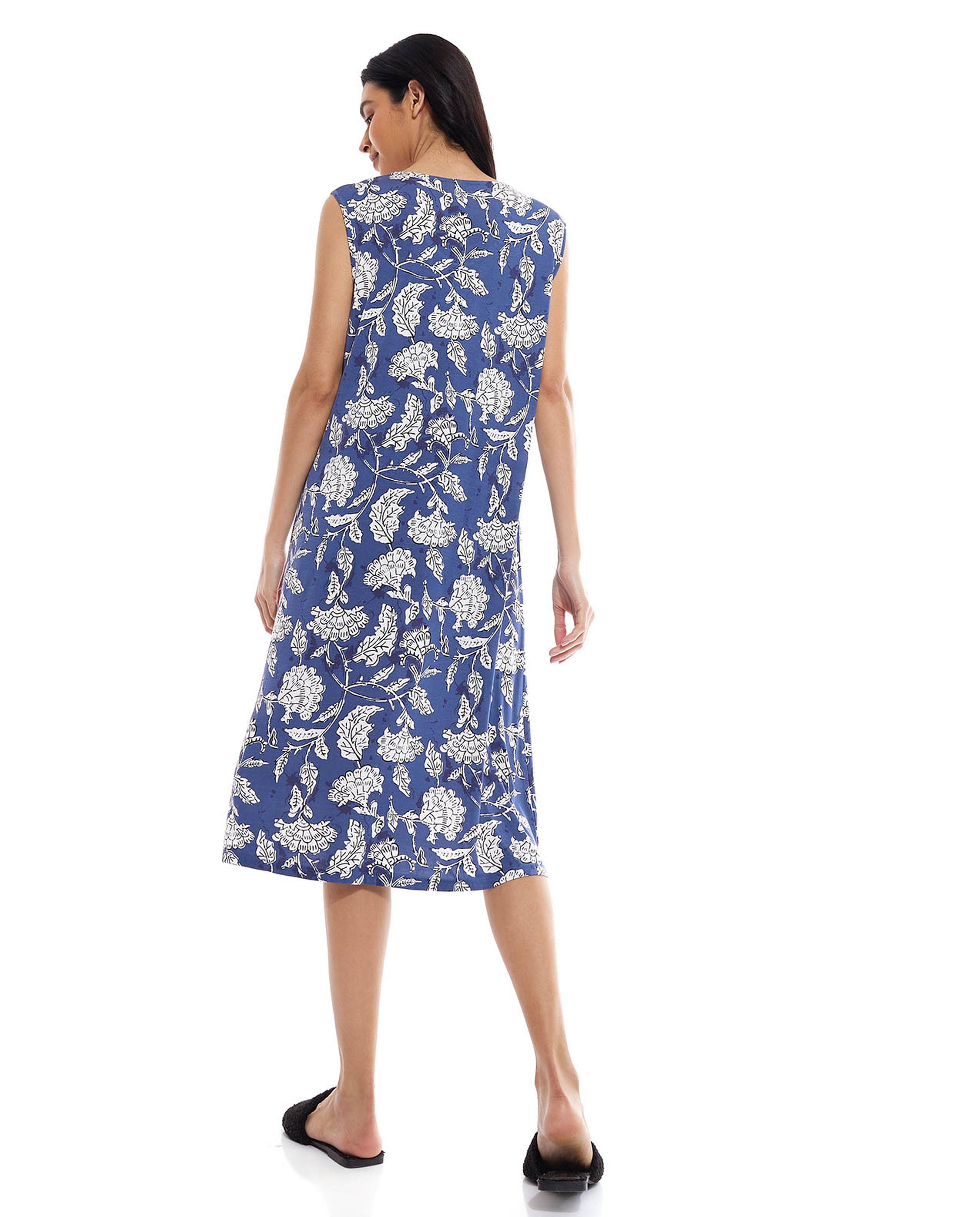 Floral Print Sleeveless Nightgown with V-Neck