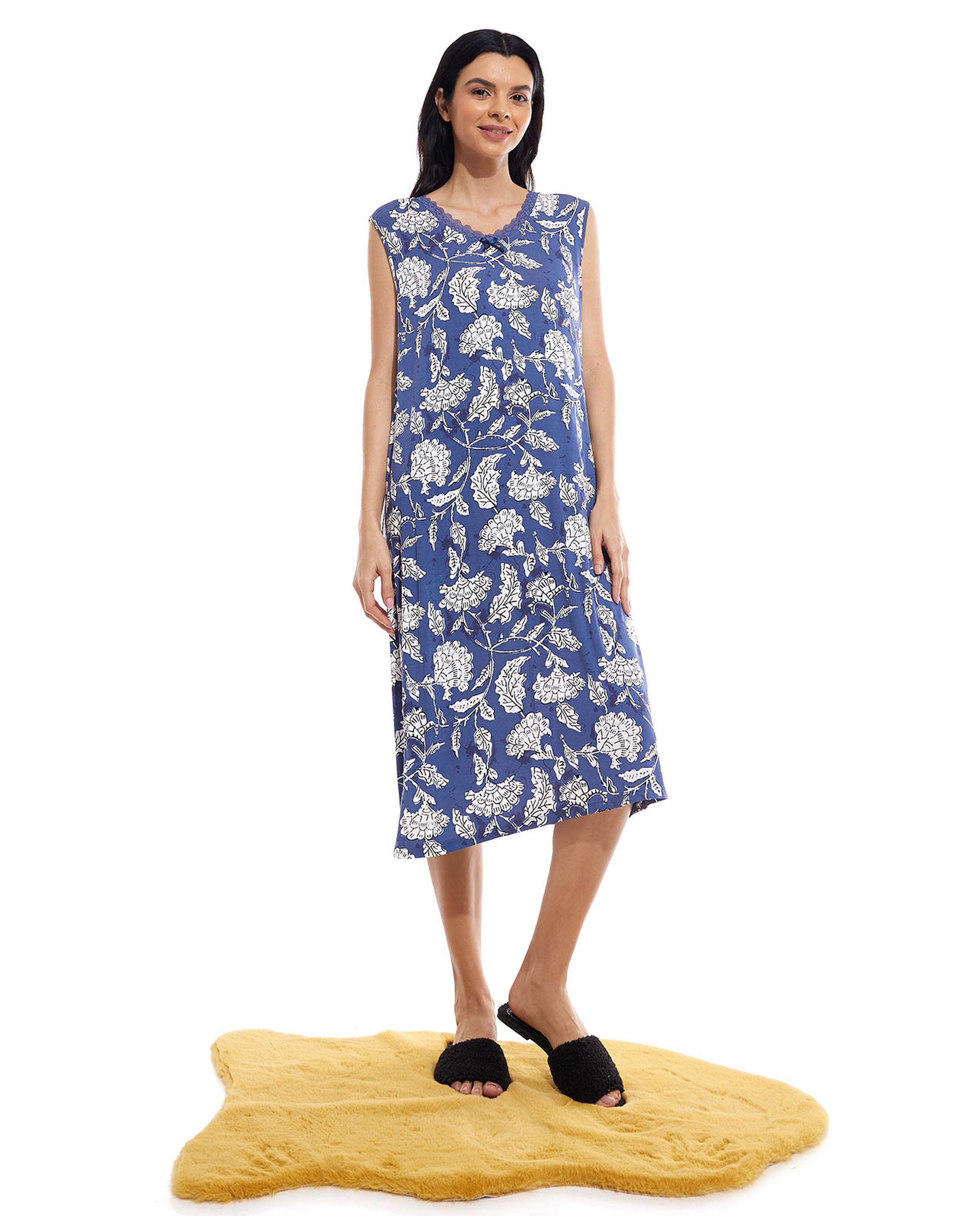 Floral Print Sleeveless Nightgown with V-Neck