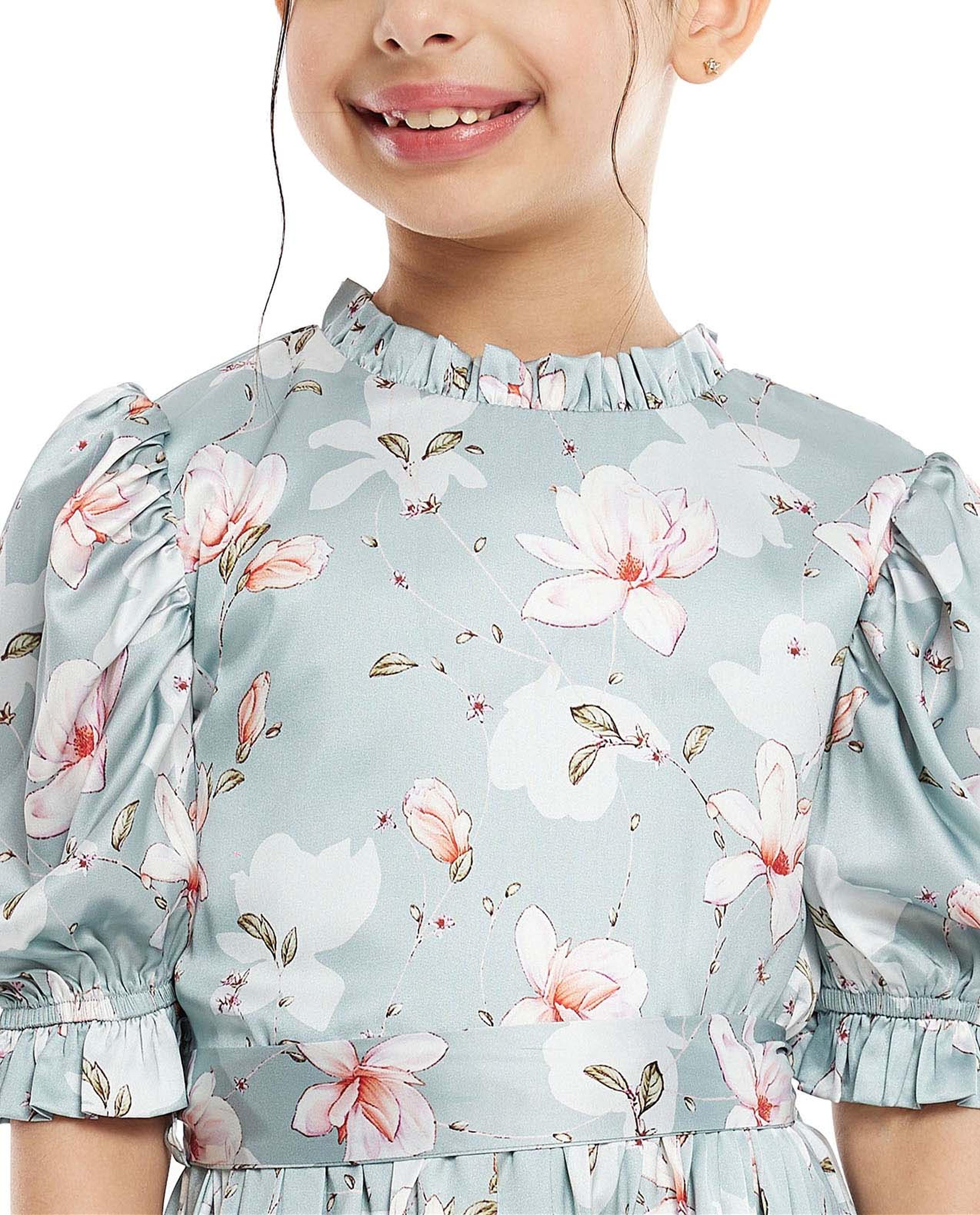 Floral Printed Fit and Flare Dress with Crew Neck and Puff Sleeves