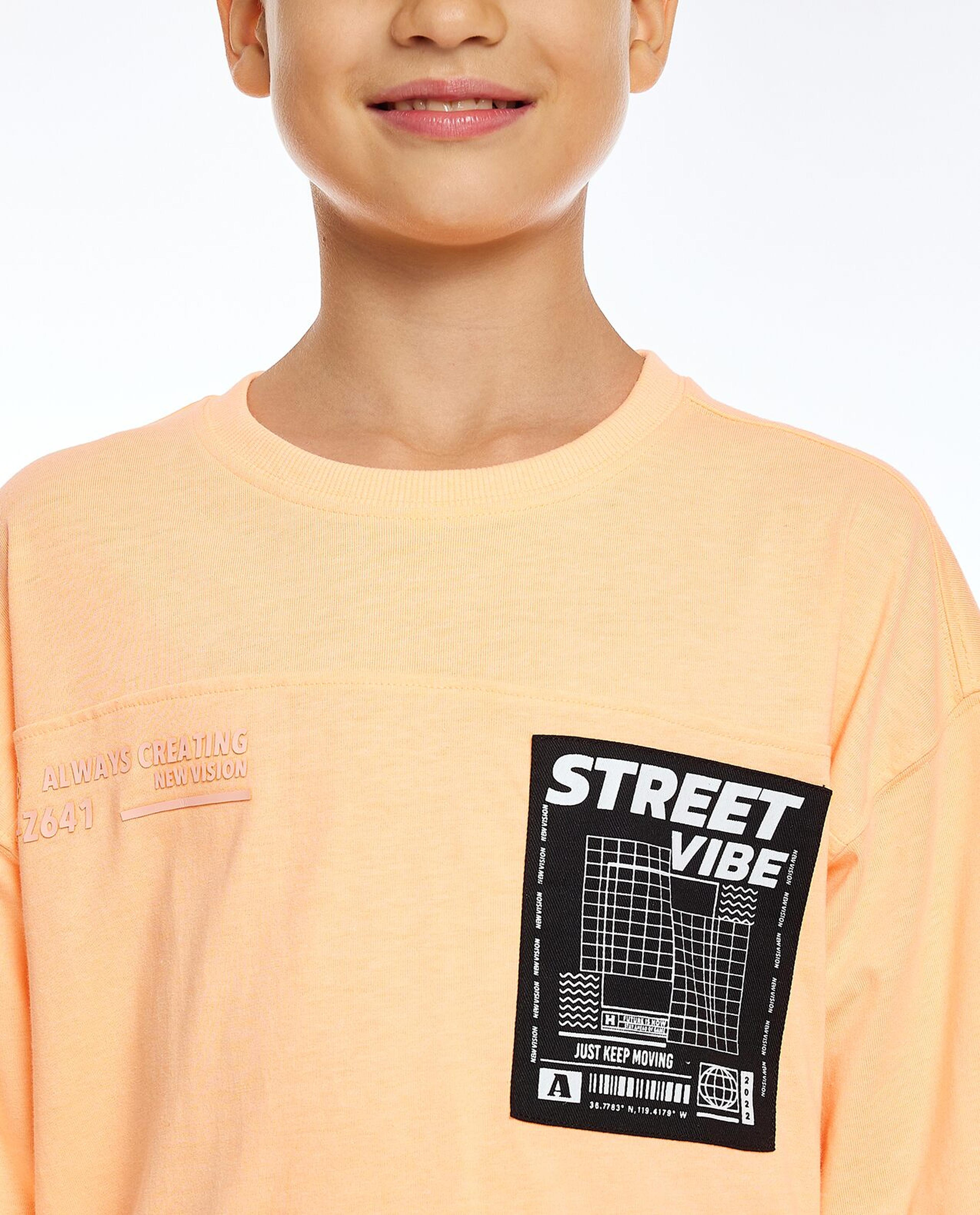Back Printed Oversized T-Shirt with Crew Neck and Short Sleeves