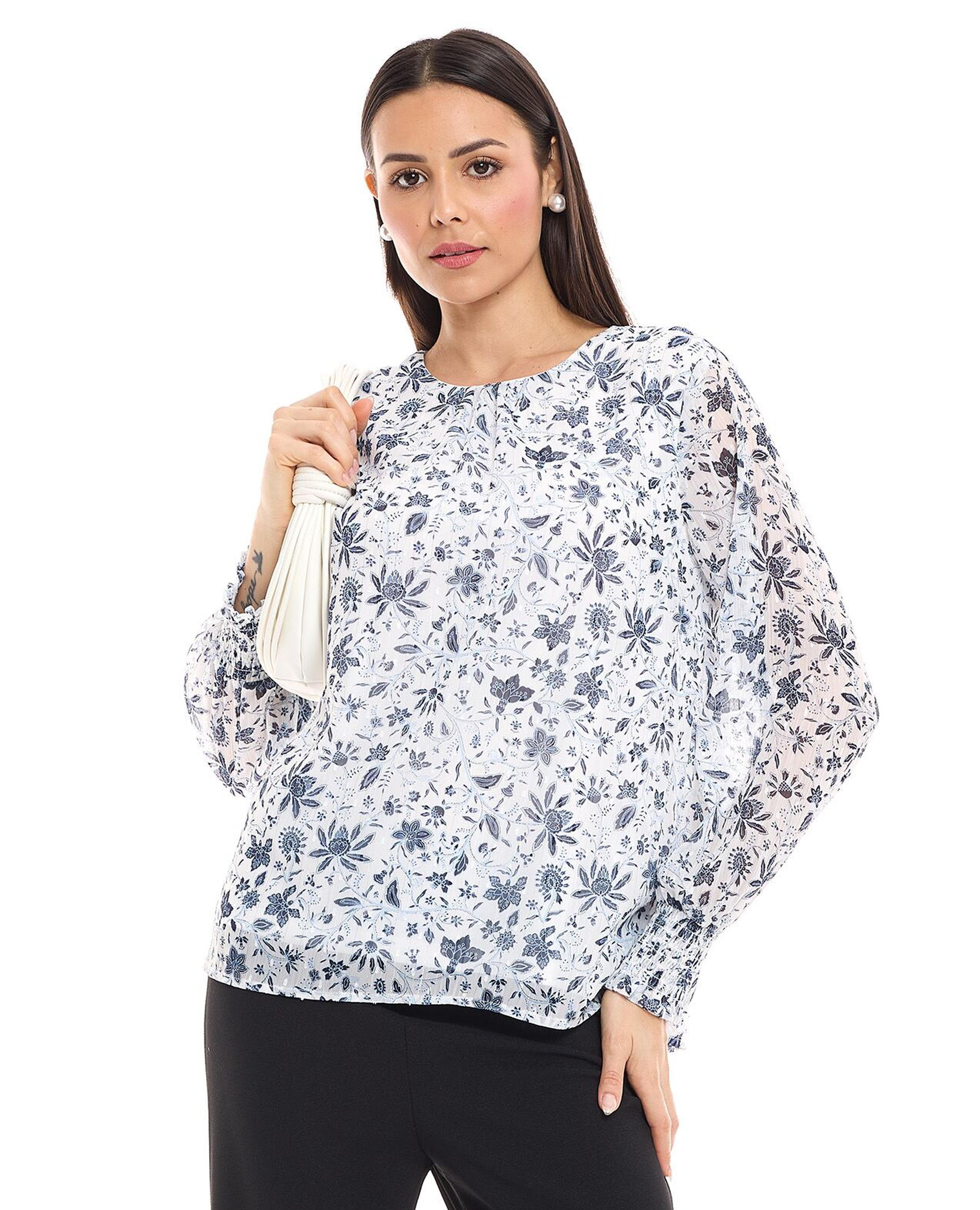 Floral Top with Crew Neck and Long Sleeves
