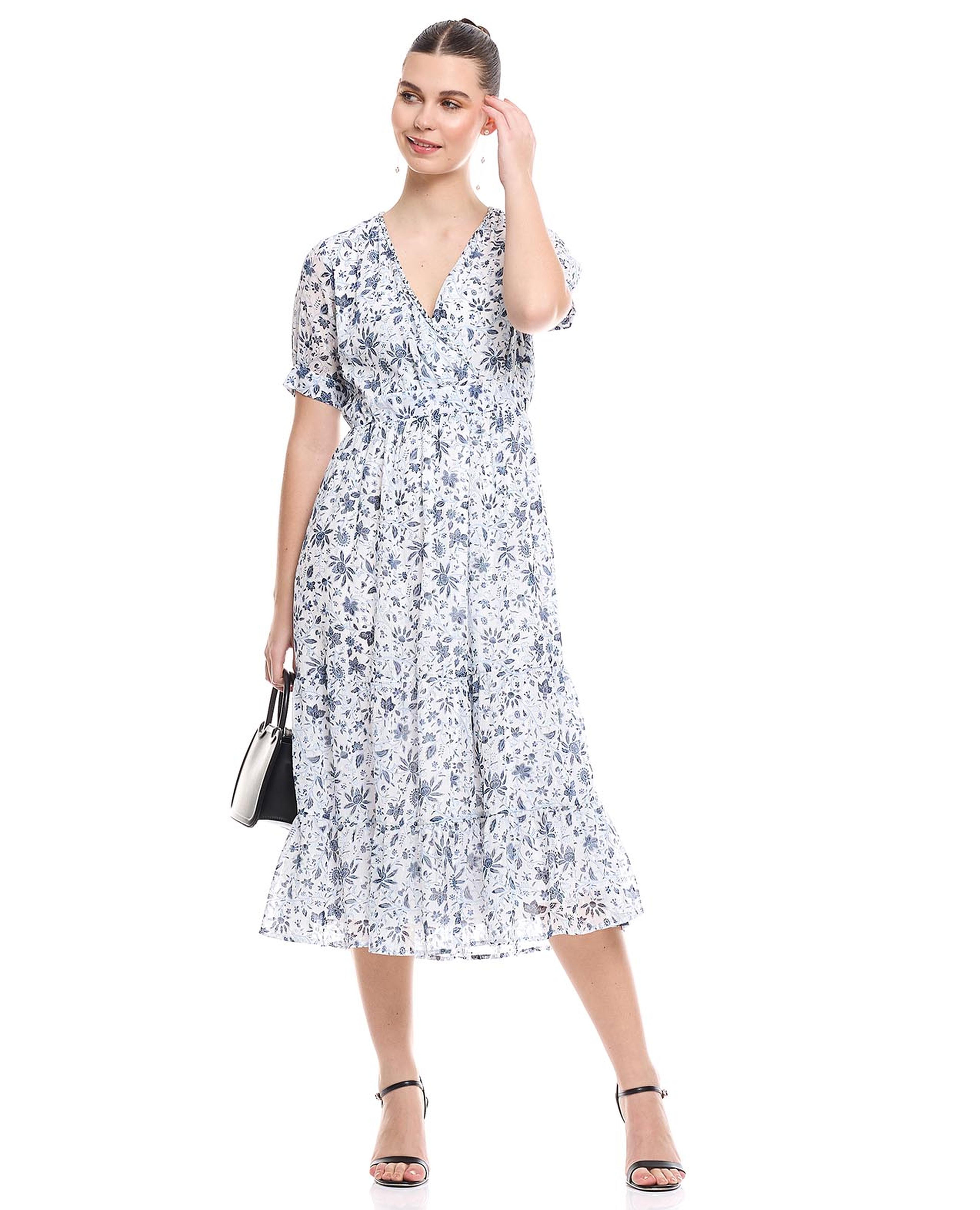 Printed Tiered Dress with V-Neck and Puff Sleeves