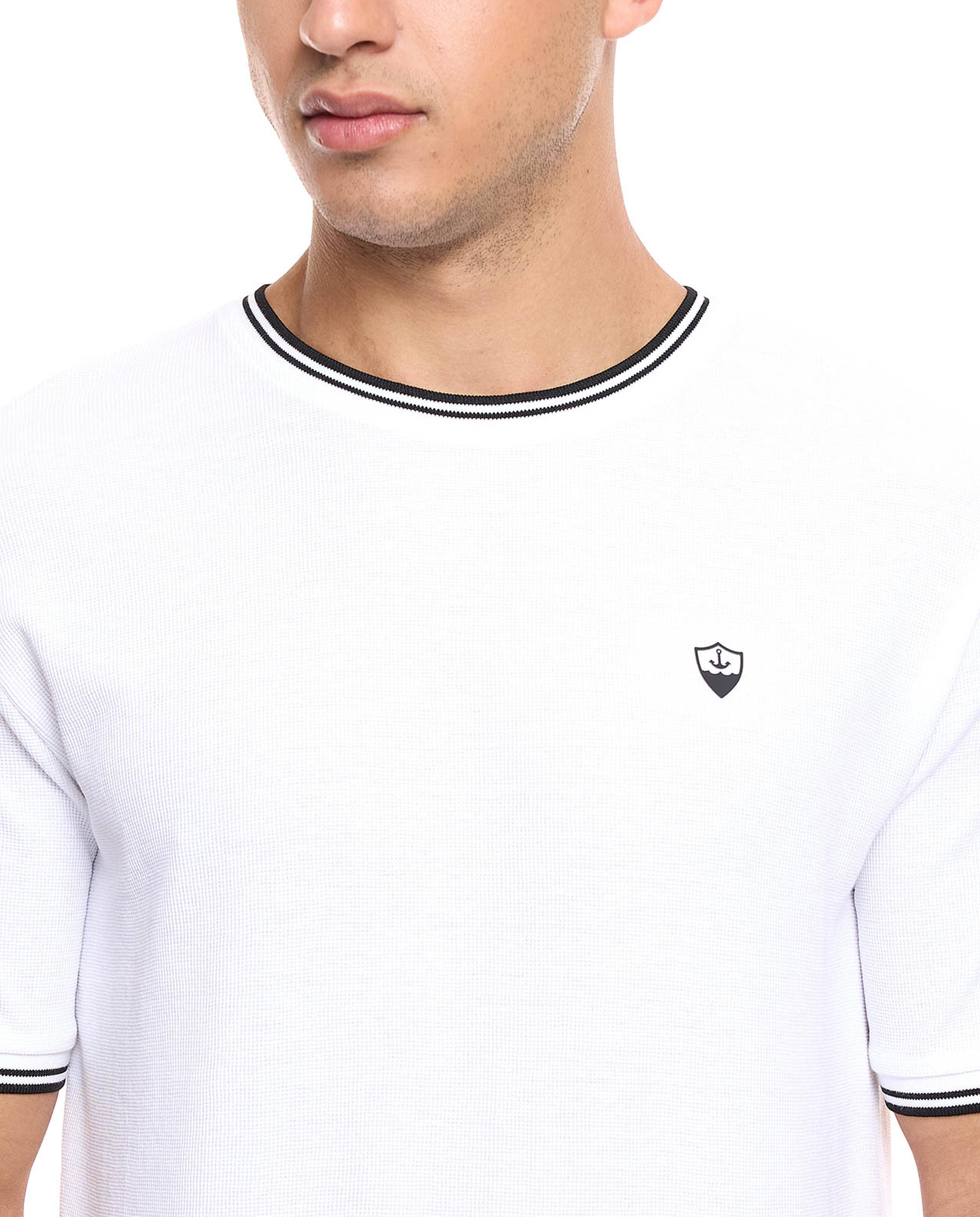 Logo Detail T-Shirt with Crew Neck and Short Sleeves