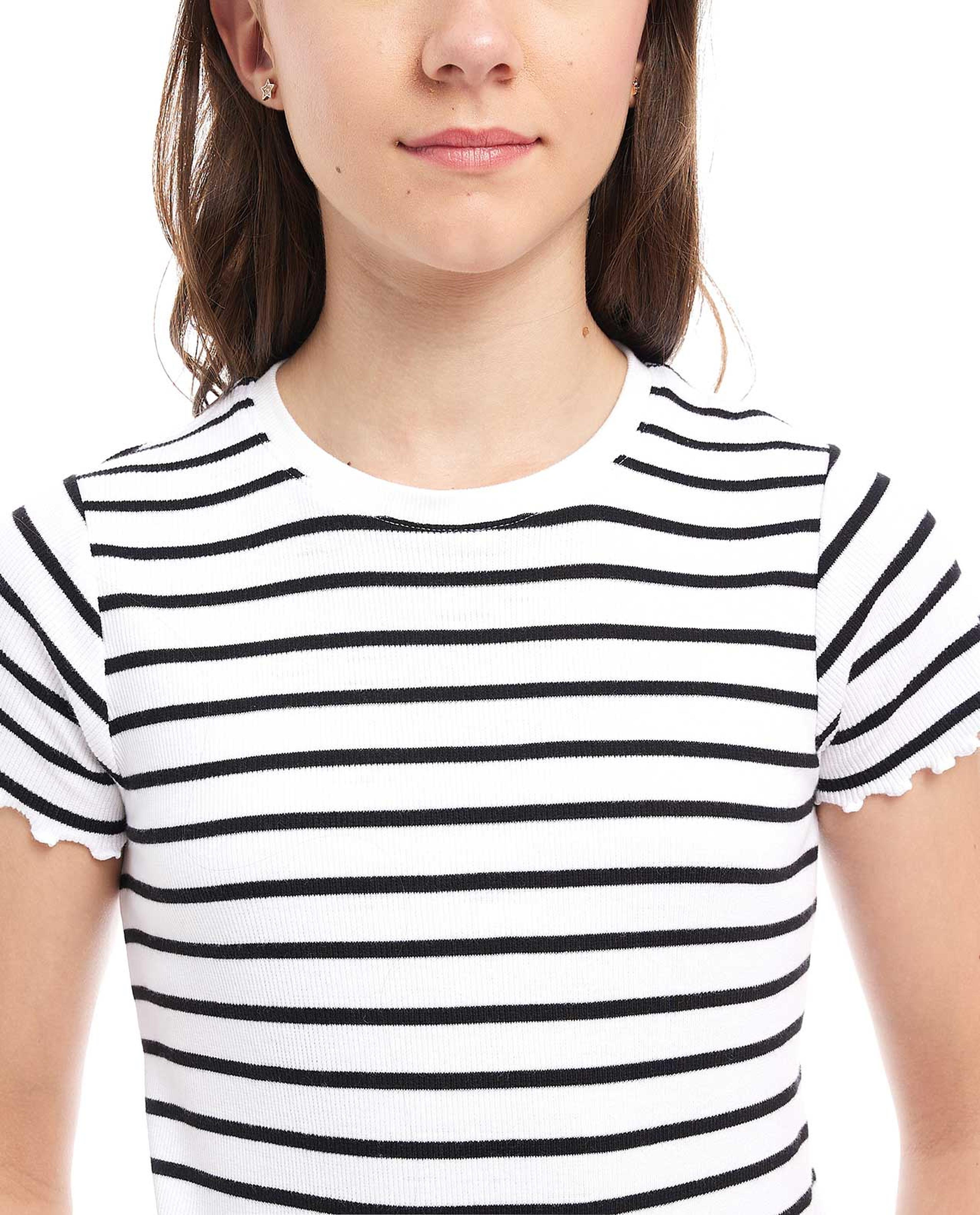 Striped Top with Crew Neck and Short Sleeves