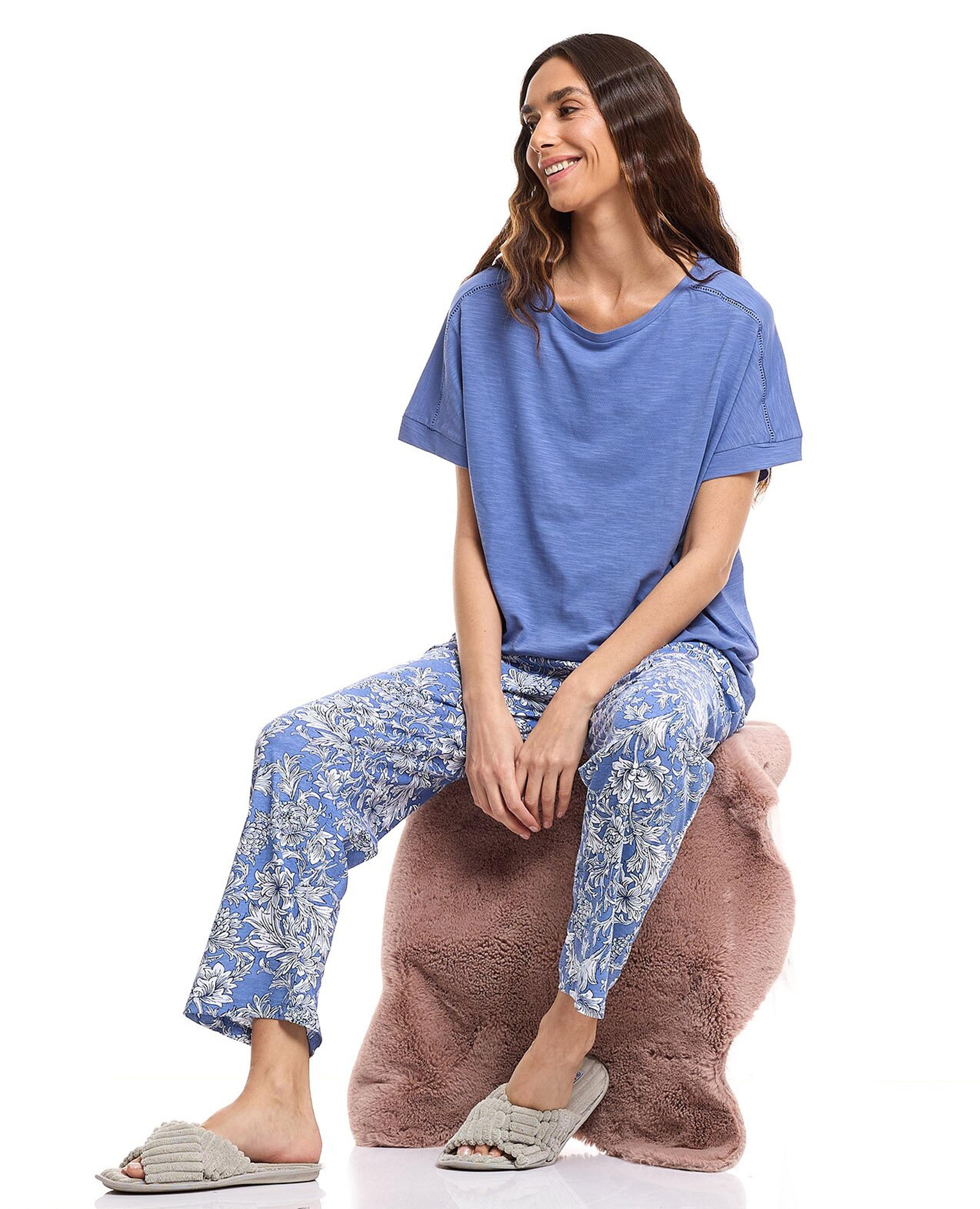 Printed Pyjama Set with Crew Neck and Short Sleeves