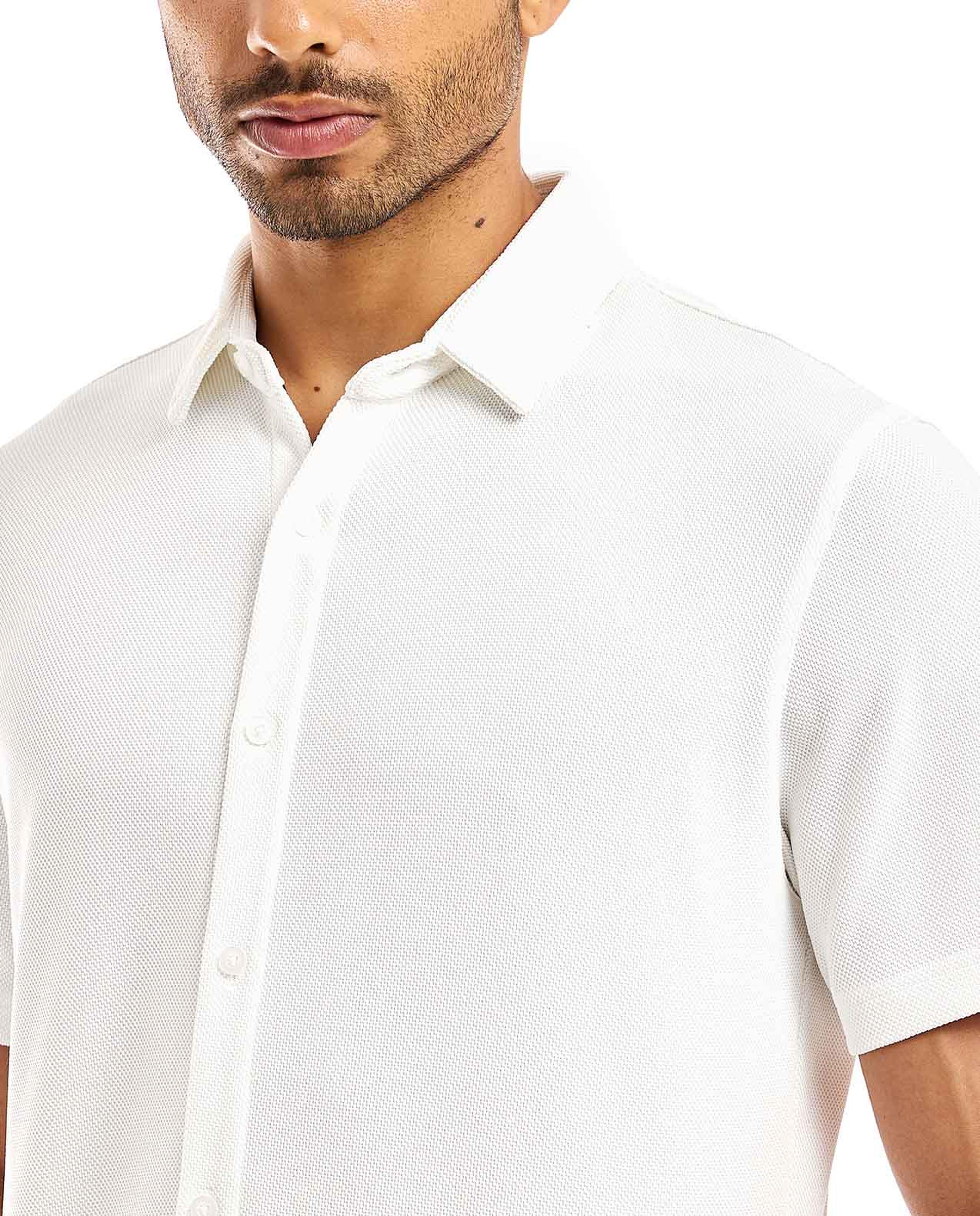 Solid Knitted Shirt with Classic Collar and Short Sleeves