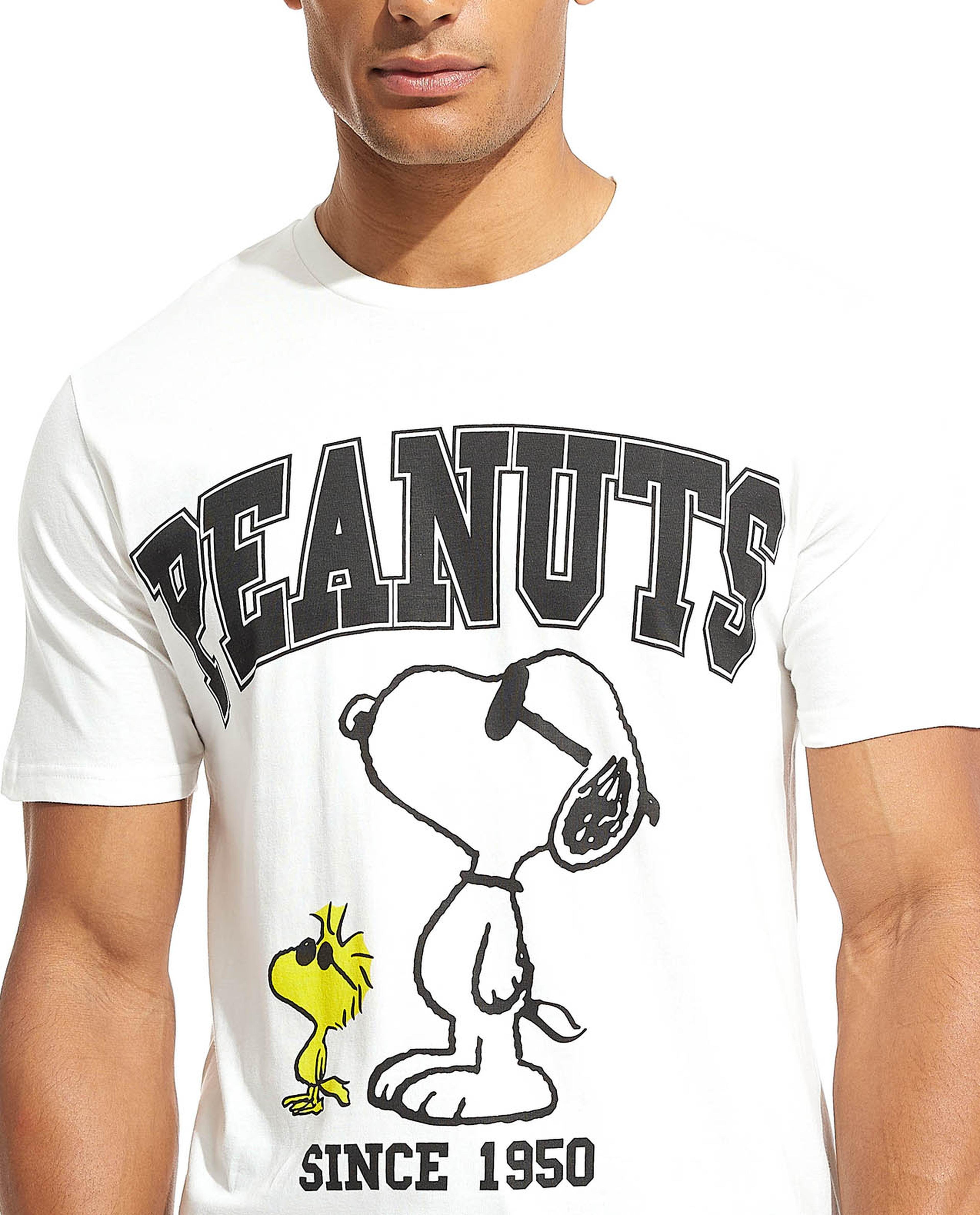 Peanuts Printed Pyjama Set