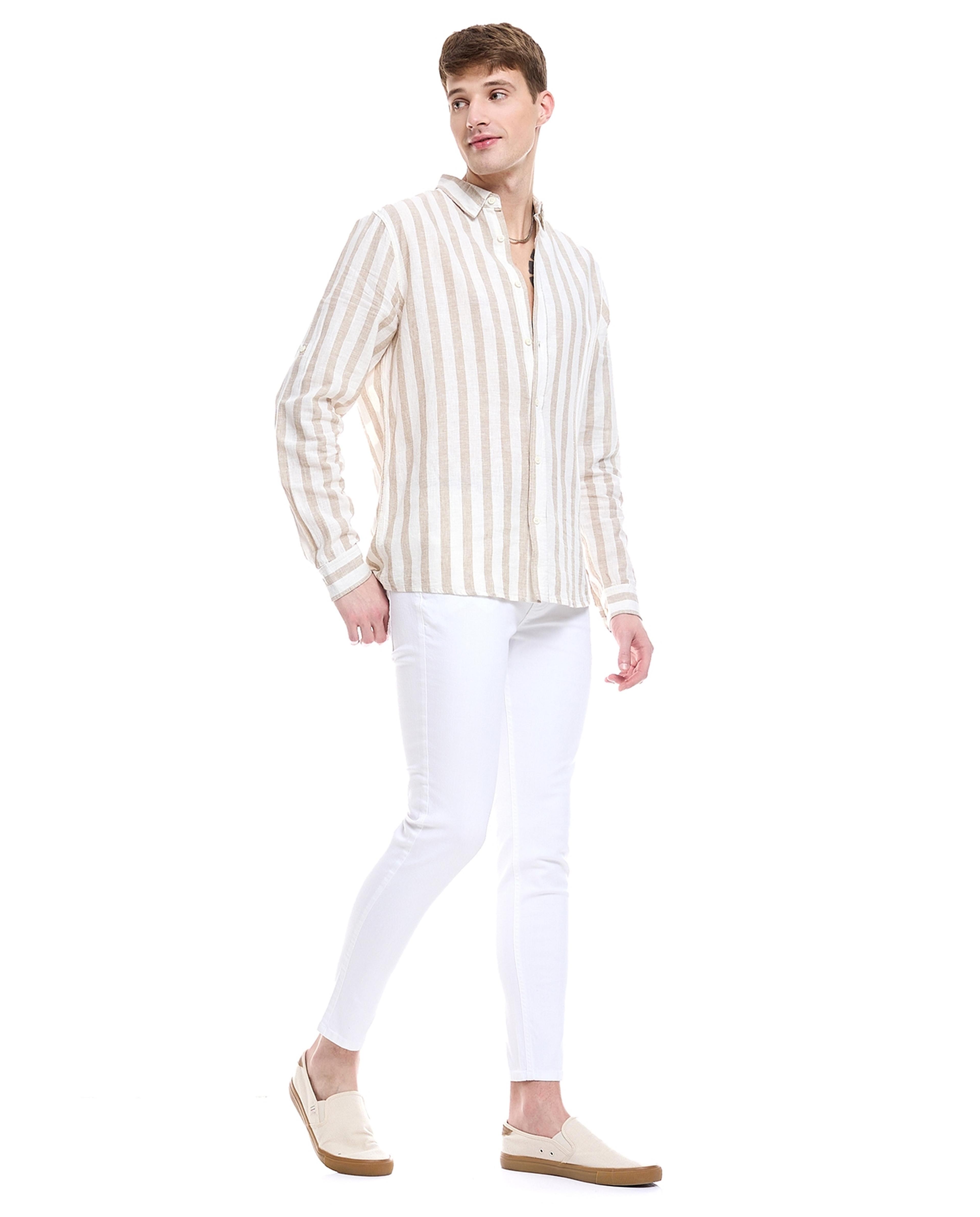 Solid Skinny Fit Jeans with Button Closure
