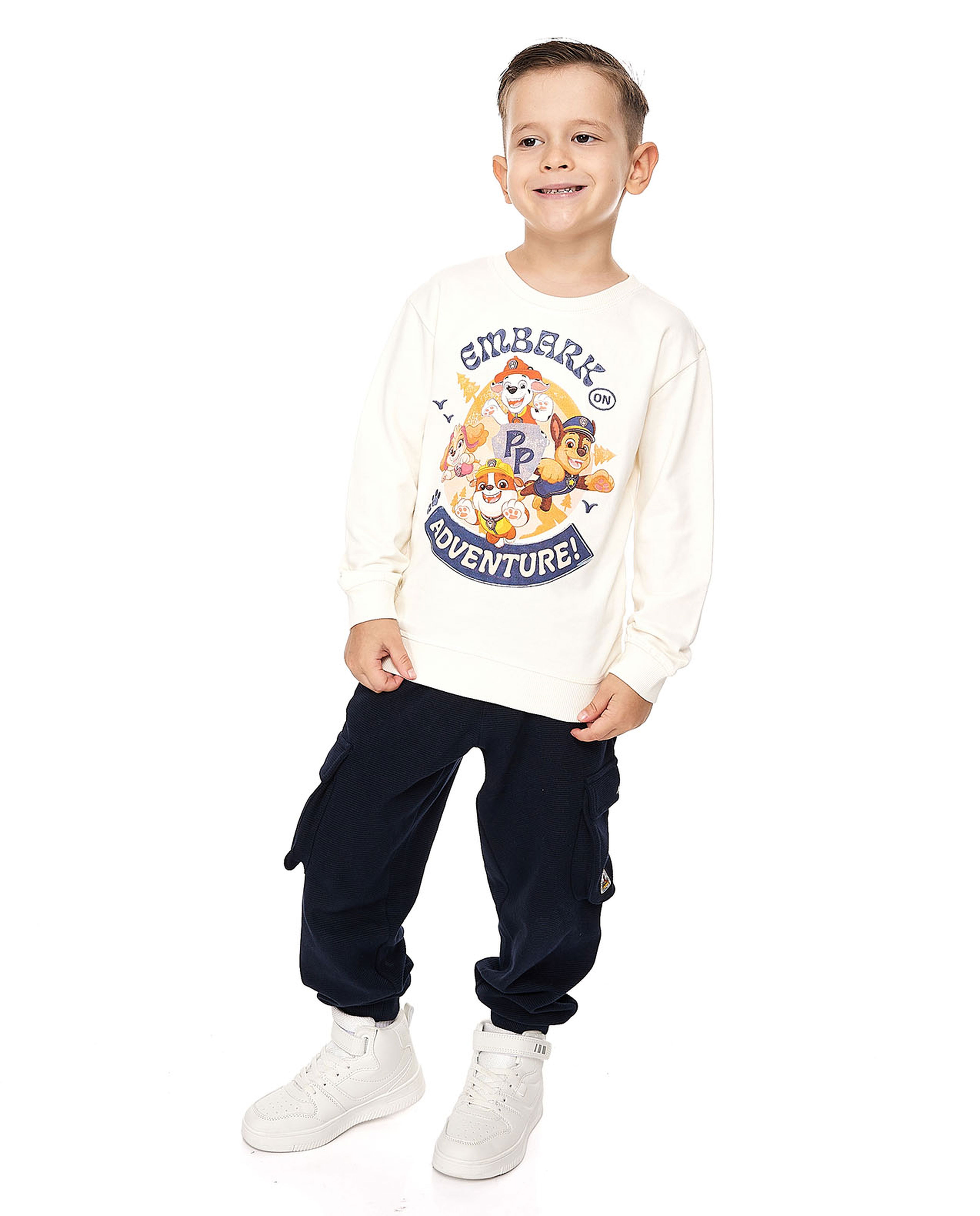 Embroidered Sweatshirt with Crew Neck and Long Sleeves