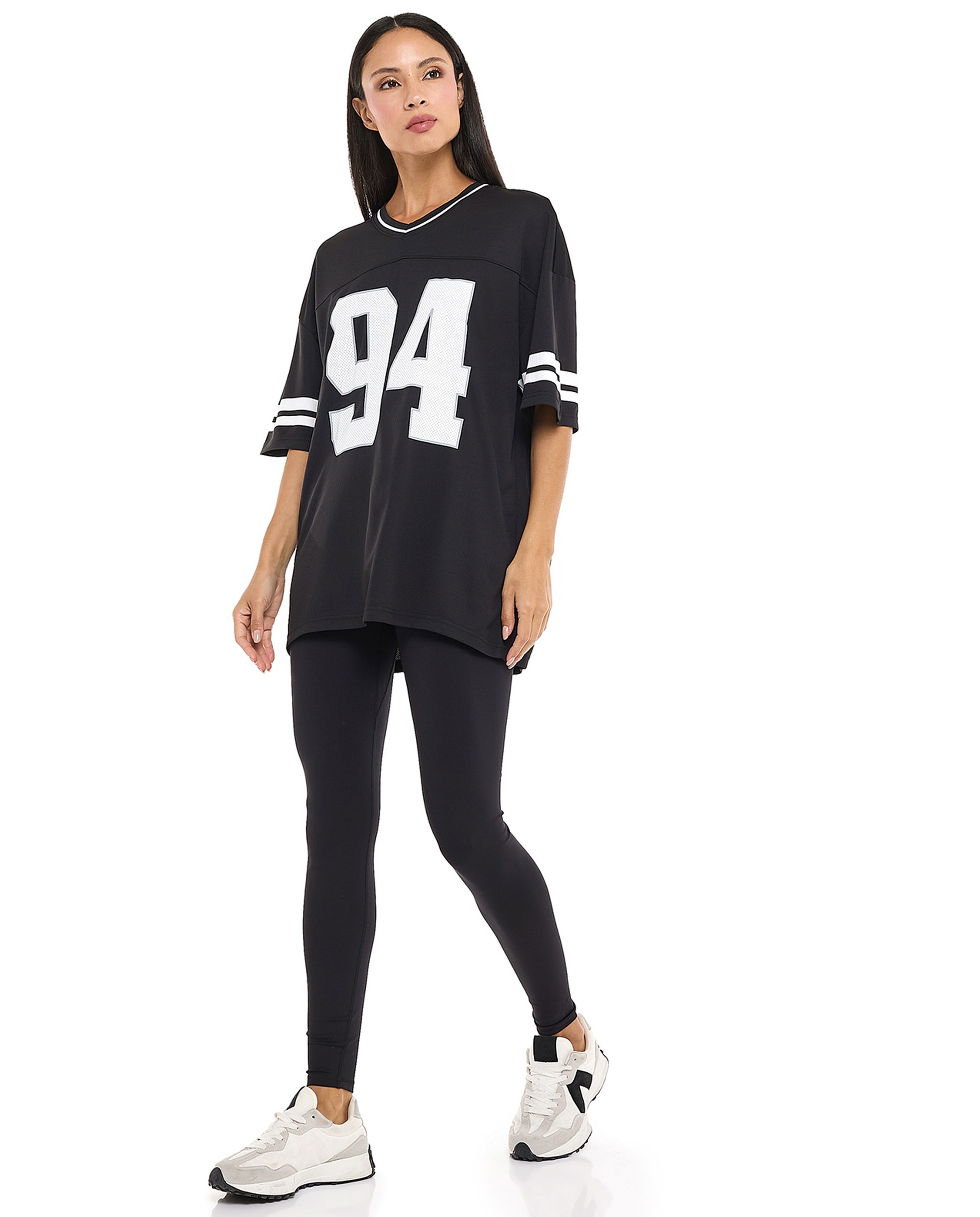 Printed Oversized Active T-Shirt with V-Neck and Short Sleeves