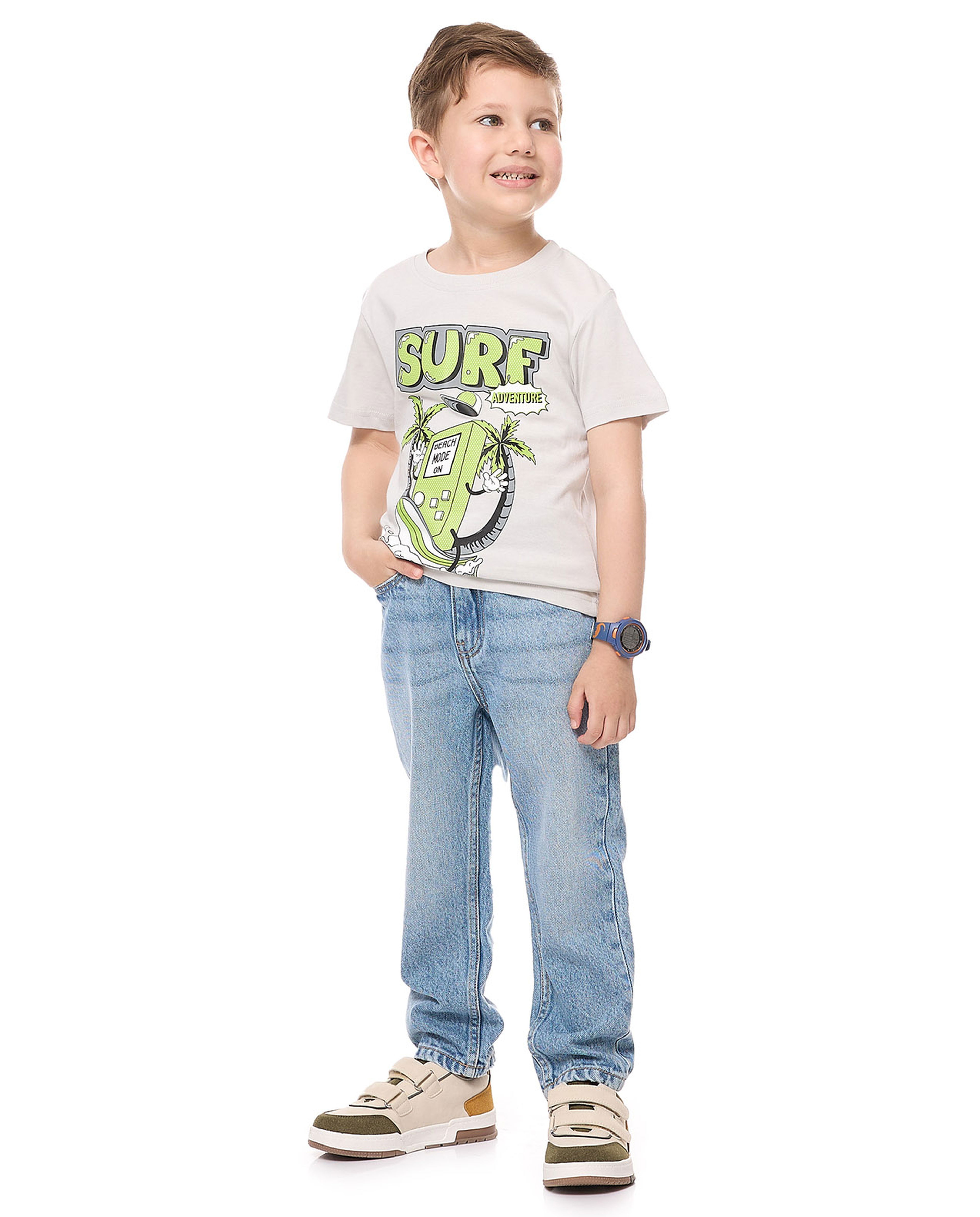 Faded Straight Fit Jeans with Button Closure